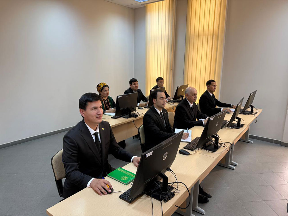 Participation in training sessions conducted by a professor from the University of Bergamo, Italy