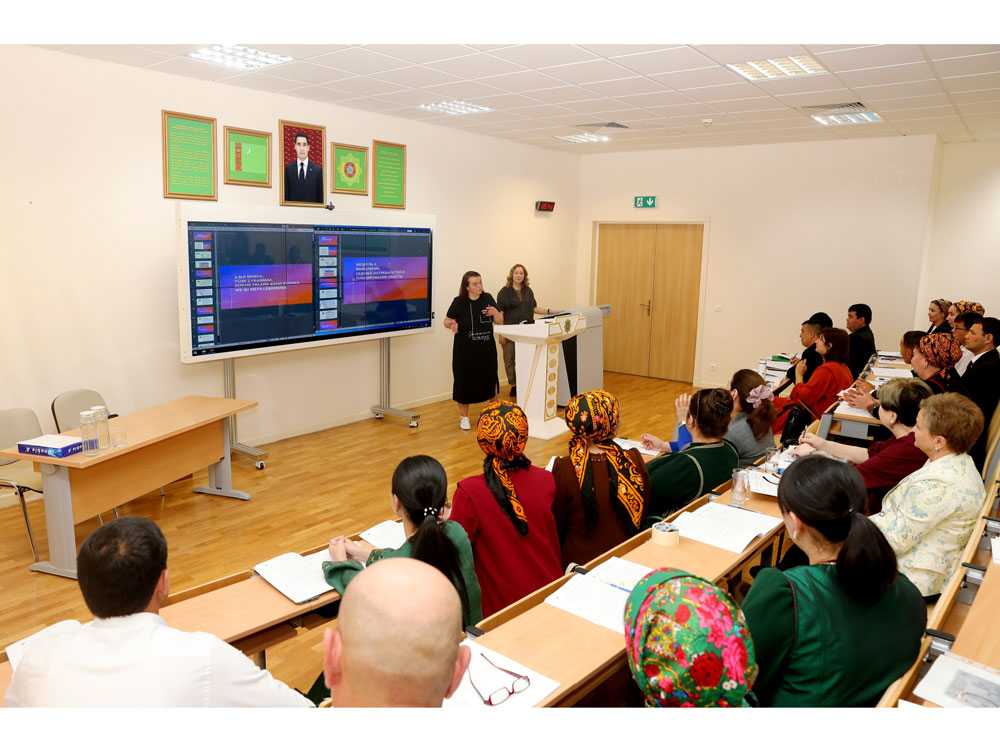 ЮНИСЕФ: Третий модуль Сертифицированной программы переквалификации по социальной работе