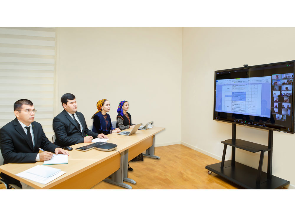 ЮНИСЕФ: 4-й и 5-й модули Сертификационной программы переквалификации для специалистов по социальной работе