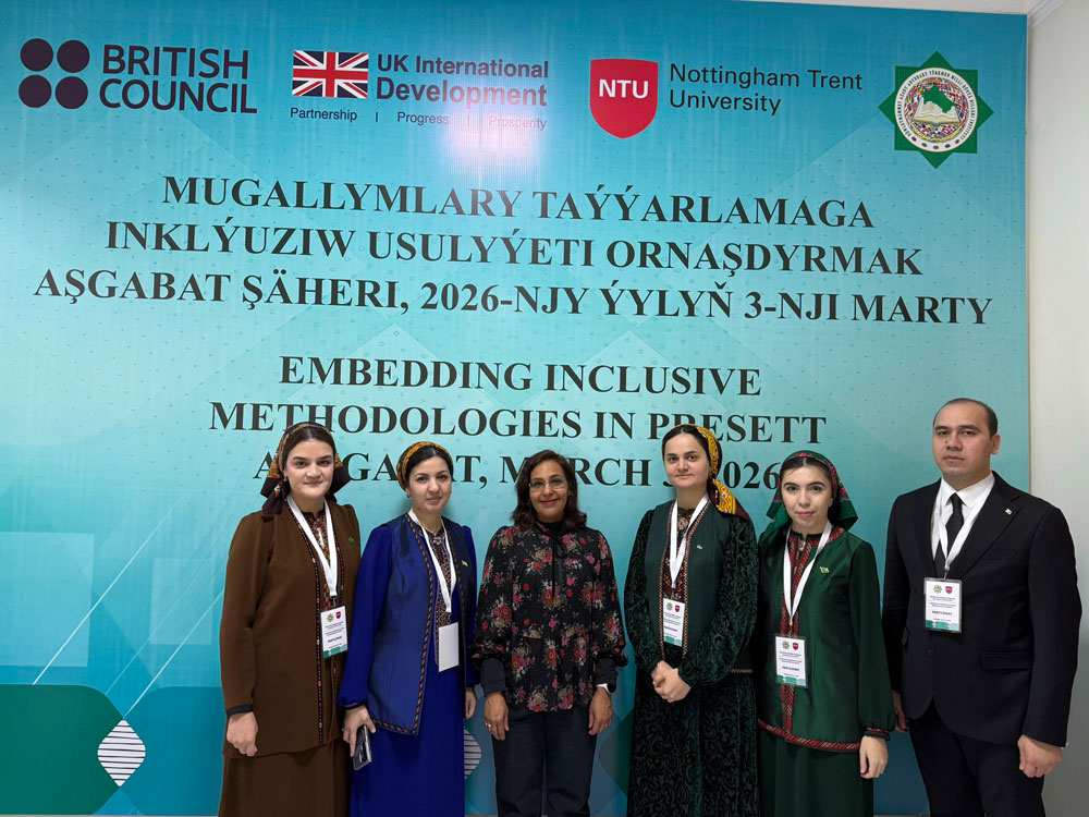 Symposium for English Language Teachers with the Participation of Professors from the United Kingdom